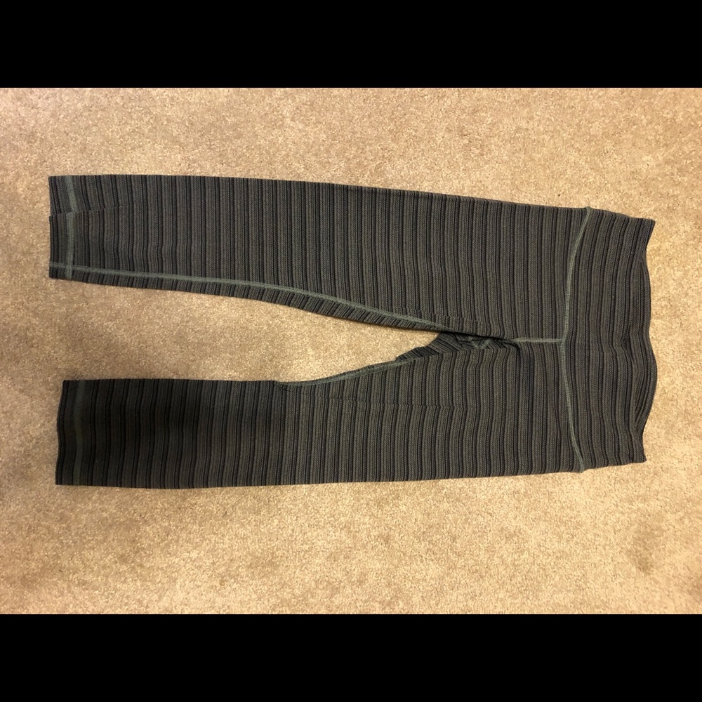 Cropped lulus leggings